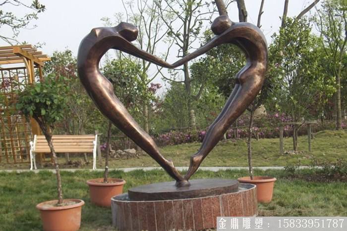 爱心铜雕，心雕塑